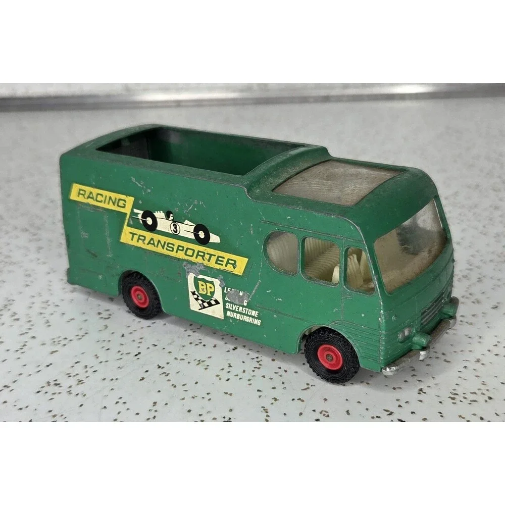 Vtg Matchbox 1969 King Size K-5 Racing Car Transporter by Lesney #52 Complete